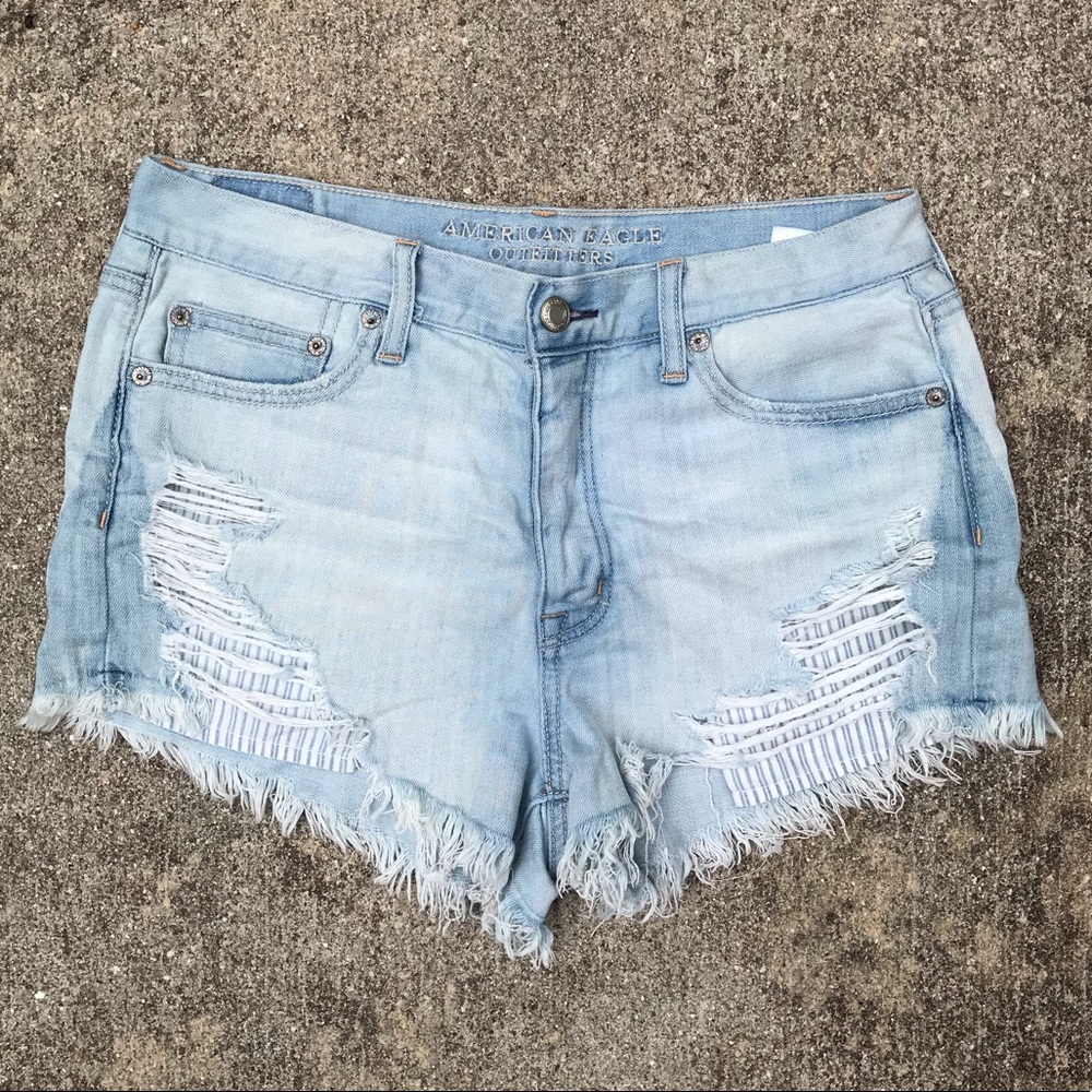 American Eagle High Rise Festival Shorts